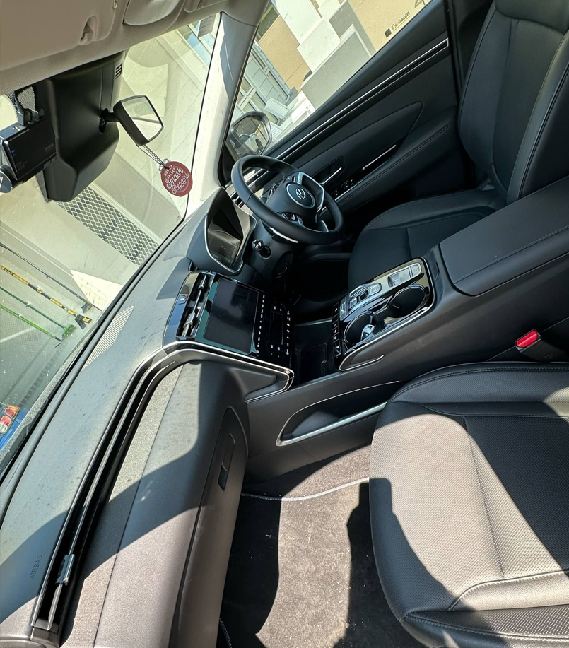 interior detailing image 1