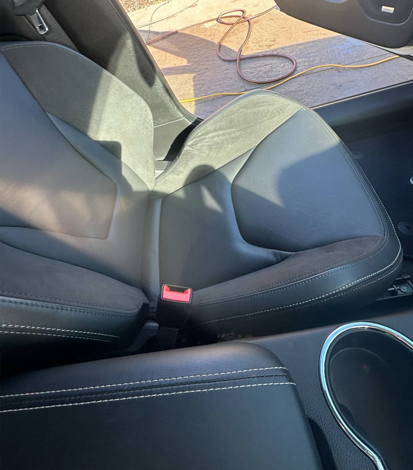 interior detailing image 2
